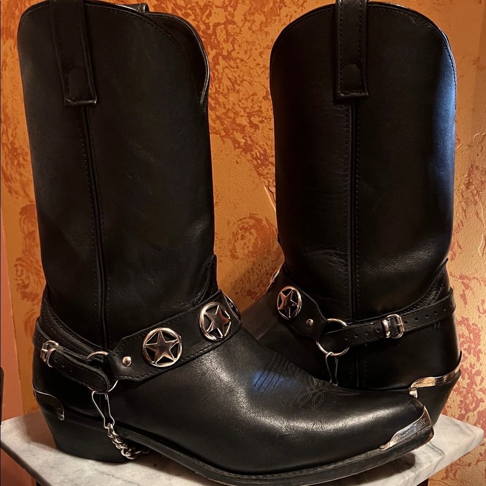 Leather Dingo Harness Cowboy Boots